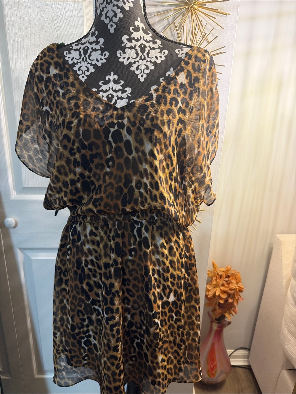 Leopard Print Short Sleeve V-Neck Dress - Brown